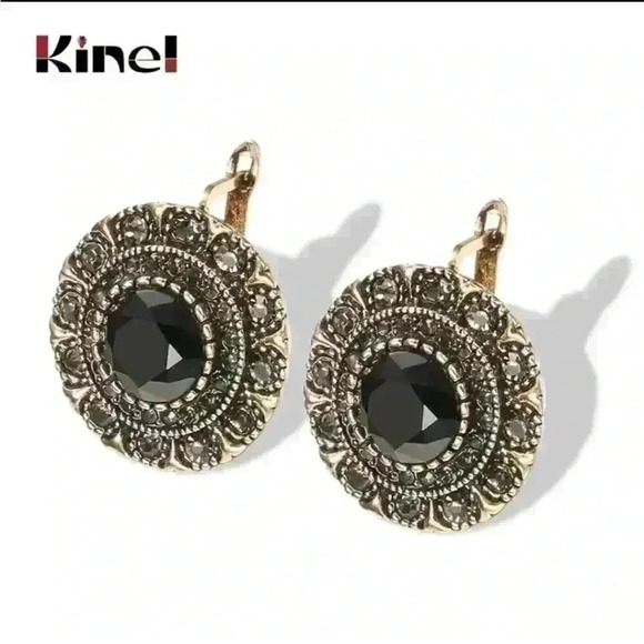 Boho Black Crystal Vintage Earrings - Picture 1 of 11